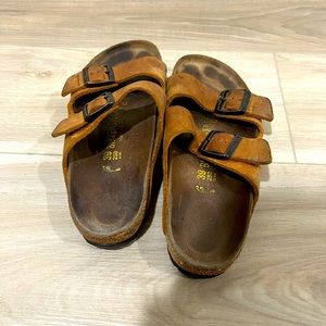 Brown leather Birkenstock size 39